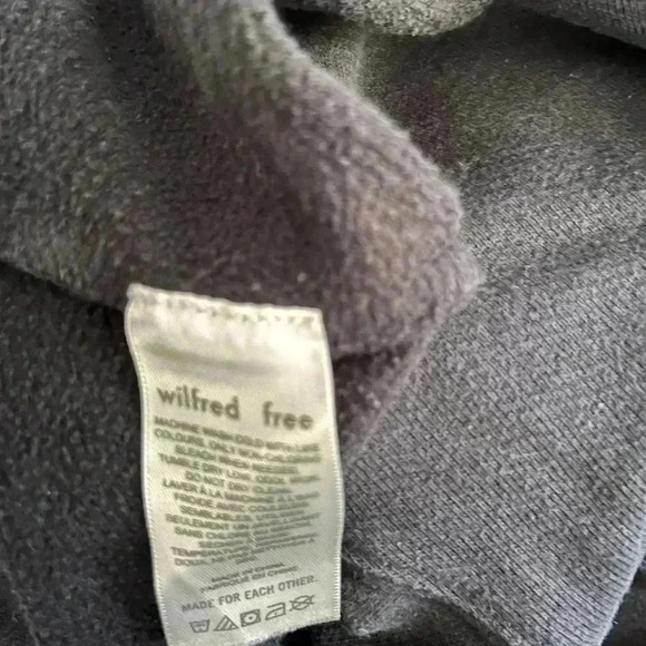 Wilfred Free Cropped Black Sweatshirt Size Small - Picture 7 of 7